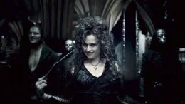 Fenrir Greyback (Dave Legeno) und Bellatrix Lestrange (Helena Bonham Carter).