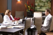 Dr. Miranda Bailey (Chandra Wilson, l.); Dr. Nick Marsh (Scott Speedman, r.) Dr. Miranda Bailey (Chandra Wilson, l.); Dr. Nick Marsh (Scott Speedman, r.)
