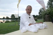 Will frischen Wind ins Restaurant "Seeblick" am Inheidener See bringen: Sternekoch Frank Rosin ... Will frischen Wind ins Restaurant "Seeblick" am Inheidener See bringen: Sternekoch Frank Rosin ...
