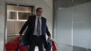 Dr. Jason Bull (Michael Weatherly)
