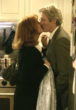 Beverly Clark (Susan Sarandon, l.); John Clark (Richard Gere, r.)