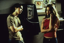 L-R: Darry Jenner (Justin Long), Patricia "Trish" Jenner (Gina Philips)