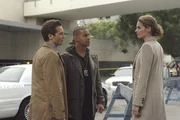 Wird es Kevin Ryan, Javier Esposito und Kate Beckett gelingen, die Geiseln aus den Fängen der Bankräuber zu befreien? Wird es Kevin Ryan, Javier Esposito und Kate Beckett gelingen, die Geiseln aus den Fängen der Bankräuber zu befreien?
