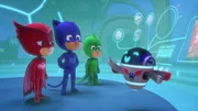 L-R: Owlette (voiced by Addison Holley), Catboy (voiced by Jacob Ewaniuk), Gekko (voiced by Kyle Breitkopf)