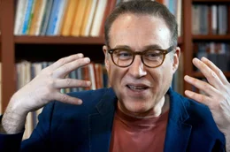 The French pianist Jean-Fran&ccedil;ois Zygel teaches at the Paris Conservatory.