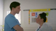 Vanessa (Julia Augustin) befürchtet ernüchtert, dass Johannes (Maximilian Schneider) sich wohl doch nicht geändert hat. Vanessa (Julia Augustin) befürchtet ernüchtert, dass Johannes (Maximilian Schneider) sich wohl doch nicht geändert hat.