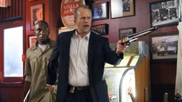 Detective Jack Mosley (Bruce Willis) soll den Str&auml;fling Eddie (Mos Def) zum Gericht eskortieren. Eddie soll gegen korrupte Polizisten aussagen. Mosley muss w&auml;hlen, ob er die Polizei oder das Leben des Zeugen sch&uuml;tzt.