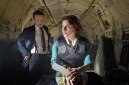 Kann Paula (Antje Traue) ihrem BND-Agenten Schell (Florian Panzner) trauen?