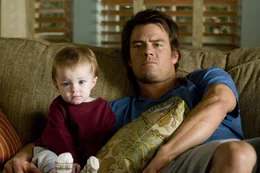 Eric Messer (Josh Duhamel, r.)