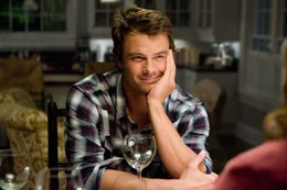 Regisseur Eric (Josh Duhamel) l&auml;sst sich auf den Verkupplungsversuch seiner Freunde ein, doch der Erfolg bleibt leider aus.