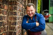 Sebastian Lege nimmt erneut die Tricks der Lebensmittelindustrie in den Blick und informiert über haltbare Sandwiches, gestrecktes Döner-Fleisch und mehr. Sebastian Lege nimmt erneut die Tricks der Lebensmittelindustrie in den Blick und informiert über haltbare Sandwiches, gestrecktes Döner-Fleisch und mehr.