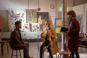 Ein Bildhauer und Kunstprofessor wird erschlagen in einem Atelier der Kunsthochschule gefunden. Kommissarin Lea Gomez (Jasmin Gassmann, r.) und ihr Kollege Jo Stoll (Peter Ketnath, l.) haben seine Kollegin Mara Weinrich (Tessa Mittelstaedt, M.) unter Verdacht. Sie war offensichtlich am Tatabend in der Nähe der Kunsthochschule, doch welches Motiv hätte sie? Ein Bildhauer und Kunstprofessor wird erschlagen in einem Atelier der Kunsthochschule gefunden. Kommissarin Lea Gomez (Jasmin Gassmann, r.) und ihr Kollege Jo Stoll (Peter Ketnath, l.) haben seine Kollegin Mara Weinrich (Tessa Mittelstaedt, M.) unter Verdacht. Sie war offensichtlich am Tatabend in der Nähe der Kunsthochschule, doch welches Motiv hätte sie?