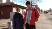 Jasmin und Maik unter Druck: Sie suchen dringend eine neue Wohnung. Neben der verzweifelten Wohnungssuche muss das Ehepaar außerdem dringend ihre Anträge beim Jobcenter erneuern, um Sozialleistungen zu beziehen. Jasmin und Maik unter Druck: Sie suchen dringend eine neue Wohnung. Neben der verzweifelten Wohnungssuche muss das Ehepaar außerdem dringend ihre Anträge beim Jobcenter erneuern, um Sozialleistungen zu beziehen.