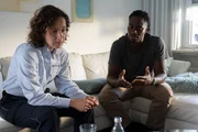 Bille in Sorge: Eine junge Geschäftsfrau wird vorsätzlich überfahren und stirbt. Eine Spur führt zu Dr. Jakob Appiah (Eugene Boateng), der auch in der Stuttgarter Automobilbranche verwurzelt ist. Er wurde im heftigen Streit mit dem Opfer gesehen und die beiden hatten angeblich eine Affäre – was gleichzeitig Streifenpolizistin Sibylle Beyer (Bärbel Stolz) in den Fall verwickelt. Bille in Sorge: Eine junge Geschäftsfrau wird vorsätzlich überfahren und stirbt. Eine Spur führt zu Dr. Jakob Appiah (Eugene Boateng), der auch in der Stuttgarter Automobilbranche verwurzelt ist. Er wurde im heftigen Streit mit dem Opfer gesehen und die beiden hatten angeblich eine Affäre – was gleichzeitig Streifenpolizistin Sibylle Beyer (Bärbel Stolz) in den Fall verwickelt.