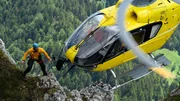 Der Berg ist in Bewegung und Markus (Sebastian Ströbel) droht abzustürzen. Der Berg ist in Bewegung und Markus (Sebastian Ströbel) droht abzustürzen.