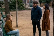 Mina (Jasmin Tabatabai, r.) und Alexander (Aleksandar Radenkovi?, M.) hoffen über den 16-jährigen Max (Jack Owen Berglund, l.) eine Spur zu finden, die sie zum vermissten 12jährigen Luis führt. Mina (Jasmin Tabatabai, r.) und Alexander (Aleksandar Radenkovi?, M.) hoffen über den 16-jährigen Max (Jack Owen Berglund, l.) eine Spur zu finden, die sie zum vermissten 12jährigen Luis führt.