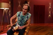 Olaf Schubert ist zu Gast in der zweiten Folge von &bdquo;Welke & Pastewka - Wiedersehen macht Freude!&ldquo;