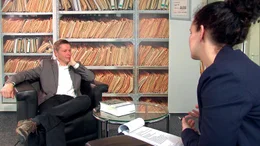 Tobias Wunschik (l.) von der Stasi-Unterlagenbeh&ouml;rde mit Autorin Eva Wormit (r.)