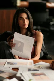 Elena Delgado (Roselyn Sanchez)  Die Verwendung des sendungsbezogenen Materials ist nur mit dem Hinweis und Verlinkung auf RTL+ gestattet.