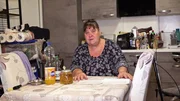 Vera muss nach dem Tod ihres Mannes in eine kleinere Wohnung umziehen, was für die körperlich eingeschränkte 61-Jährige schwierig ist. Vera muss nach dem Tod ihres Mannes in eine kleinere Wohnung umziehen, was für die körperlich eingeschränkte 61-Jährige schwierig ist.