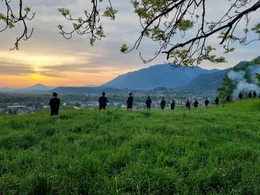 Die B&ouml;llersch&uuml;tzen von Karlstein schie&szlig;en zu ihrem Jubil&auml;um den Weckruf &uuml;ber den Reichenhaller Talkessel.
