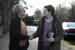 Jean Rochefort Rolle: Joseph Arp (Links) / Guillaume Nicloux Rolle: Eric Vincent (recht)