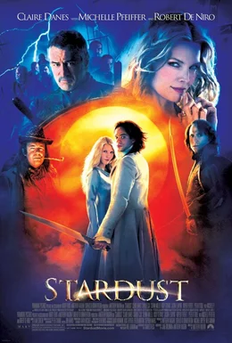 Eine gefallene Sternschnuppe (Claire Danes, M.l.), ein mutiger Junge (Charlie Cox, M.r.), eine b&ouml;se Hexe (Michelle Pfeiffer, hinten r.) und ein gutherziger Pirat (Robert De Niro, hinten l.) sorgen f&uuml;r spannende Abenteuer in dem kleinen Dorf Wall und dem gro&szlig;en K&ouml;nigreich Stormhold.