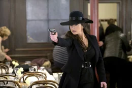 Katja (Catherine Zeta-Jones)