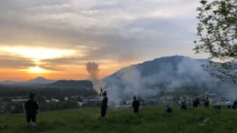 Zu ihrem Jubil&auml;um schie&szlig;en die "Kranzlstoaner" ihren morgendlichen Weckruf in den Reichenhaller Talkessel.