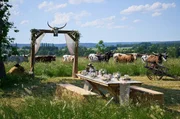 Die Dinner Location im Western Stil auf der Weide. Die Dinner Location im Western Stil auf der Weide.