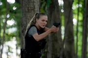 CHICAGO P.D. – „The One Next to Me“, Episode 903 – Tracy Spiridakos als Hailey. CHICAGO P.D. – „The One Next to Me“, Episode 903 – Tracy Spiridakos als Hailey.
