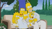 Lisa, Marge, Bart, Maggie, Homer.