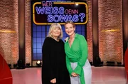 Als Kandidatinnen zu Gast bei "Wer weiß denn sowas?": Die Journalistin und Publizistin Alice Schwarzer (l.) und die Schauspielerin Nina Gummich (r.). Als Kandidatinnen zu Gast bei "Wer weiß denn sowas?": Die Journalistin und Publizistin Alice Schwarzer (l.) und die Schauspielerin Nina Gummich (r.).