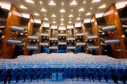 Im September sollen die Kölner Oper und das Schauspielhaus endlich wiedereröffnet werden. 14 Jahre hat die Sanierung des denkmalgeschützten Gebäudeensembles gedauert - immer wieder wurde die Fertigstellung verschoben. Die Kölner Bürger werden noch bis 2063 für die Kosten der Sanierung zahlen. Im September sollen die Kölner Oper und das Schauspielhaus endlich wiedereröffnet werden. 14 Jahre hat die Sanierung des denkmalgeschützten Gebäudeensembles gedauert - immer wieder wurde die Fertigstellung verschoben. Die Kölner Bürger werden noch bis 2063 für die Kosten der Sanierung zahlen.