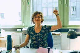 Frau Linde (Victoria Trauttmansdorff)