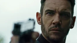 Jonathan Rhys Meyers as Sean Quinn