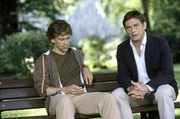 Kommissar Lind (Tom Mikulla, re.) befragt Harald Kull (Andreas Nickl) nach dem omin&ouml;sen Bergunfall, bei dem der Ermordete mit den anderen der Seilschaft beinahe zu Tode gekommen w&auml;re.