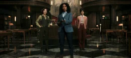 (v.l.n.r.) Florence (Michelle Yeoh); Anna May (Angela Bassett); Madeleine (Carla Gugino)