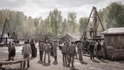 NORDDEUTSCHER RUNDFUNK. Schwarzes Gold. Ölförderung in der Lüneburger Heide: Die Arbeiter müssen sich der Zwangsherrschaft der Familie Pape beugen. NORDDEUTSCHER RUNDFUNK. Schwarzes Gold. Ölförderung in der Lüneburger Heide: Die Arbeiter müssen sich der Zwangsherrschaft der Familie Pape beugen.