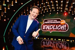 Dr. Eckart von Hirschhausen ist Deutschlands bekanntester Arzt und ein Allround-Talent. In seinem siebten Solo-Programm "Endlich" widmet er sich dem gr&ouml;&szlig;ten Thema unserer Zeit: der Zeit!