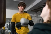 Korbinian Kirchner (Jonathan Hutter, l.) versucht Paulina (Lilia Herrmann, r.) beim Boxtraining ihr Geheimnis zu entlocken. Korbinian Kirchner (Jonathan Hutter, l.) versucht Paulina (Lilia Herrmann, r.) beim Boxtraining ihr Geheimnis zu entlocken.