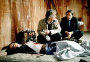 Ueli Jäggi (Dottor Stefano Aurino), Uwe Kockisch (Guido Brunetti). Ueli Jäggi (Dottor Stefano Aurino), Uwe Kockisch (Guido Brunetti).