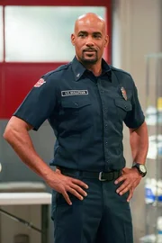 Boris Kodjoe (Robert Sullivan).