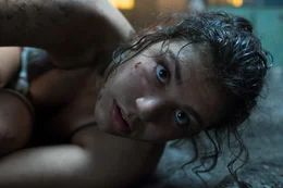 Elisabeth Wabitsch (Julia).