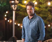 Dr. Nick Marsh (Scott Speedman). Dr. Nick Marsh (Scott Speedman).