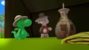 Die Drachen-Vase, die Grisu nach Drachenstadt bringen soll, ist größer als er selbst. Die Drachen-Vase, die Grisu nach Drachenstadt bringen soll, ist größer als er selbst.