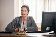 Schwester Hanna bittet Linda (Anna Roth), ihrem Norbert noch mehr Zeit zu geben.