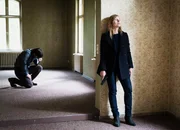 Operation Zucker. Jagdgesellschaft Machtlos: Mišel Maticevic als Roland Krug, Nadja Uhl als Karin Wegemann Operation Zucker. Jagdgesellschaft Machtlos: Mišel Maticevic als Roland Krug, Nadja Uhl als Karin Wegemann