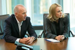 Robby (Michael Keaton, l.) und Sacha (Rachel McAdams, r.) erkennen schnell, dass nicht nur die r&ouml;misch-katholische Kirche in Boston alles daransetzt, ihre Ermittlungen zu untergraben, sondern auch ganz andere Gewerke an der Vertuschung von Kindesmissbrauch mitwirken ...