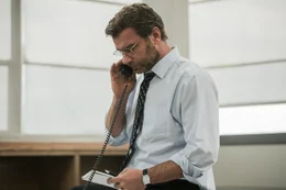 Als der neue Chefredakteur Marty Baron (Liev Schreiber) beim "The Boston Globe" anf&auml;ngt, setzt er sein Investigativ-Team "Spotlight" auf einen ganz besonderen Fall an, denn er glaubt, dass sich hinter einzelnen Missbrauchsf&auml;llen in der Kirche ein ganzes System verbirgt ...